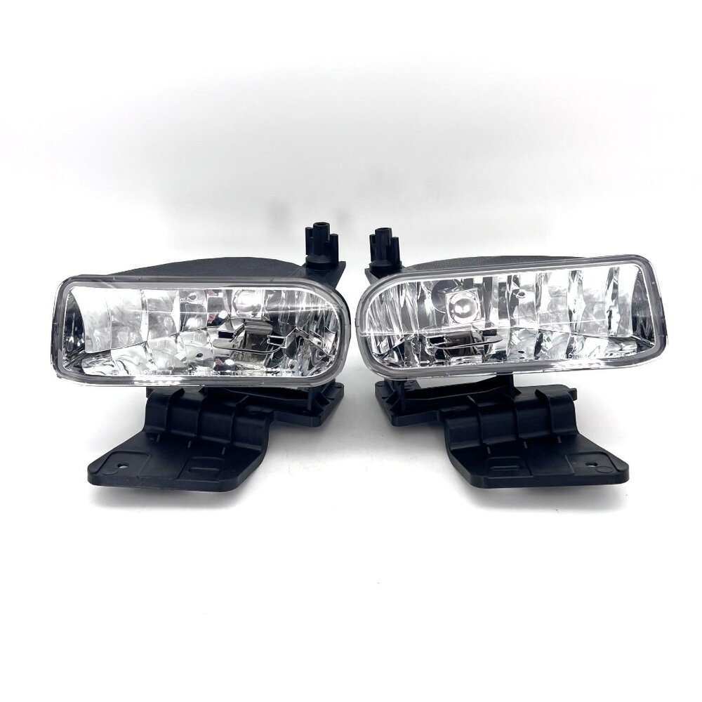 Front Fog Light Assemblies Right and Left Pair Chevrolet Silverado 1999-2002 - Picture 5 of 11